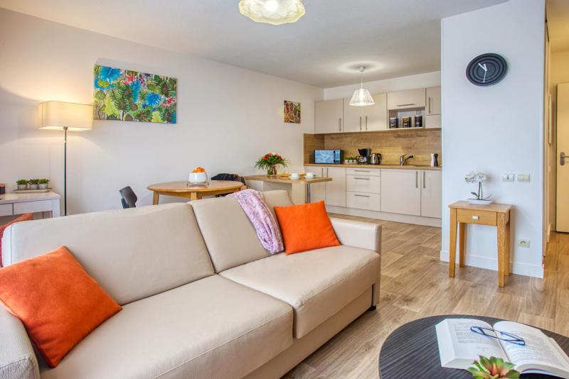 Domitys Le Clos De La Seigneurie Aparthotel Les Gonds Екстериор снимка