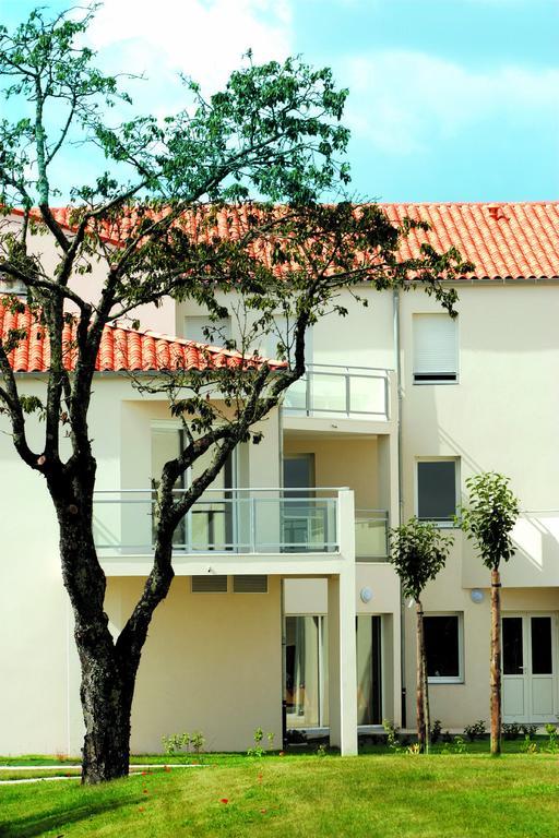 Domitys Le Clos De La Seigneurie Aparthotel Les Gonds Екстериор снимка